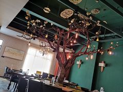 大堂-梧桐树下(云锦世家店)