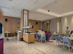 -泓历皇朝酒店(东亭店)