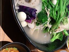 -万记麻辣烫国展总店
