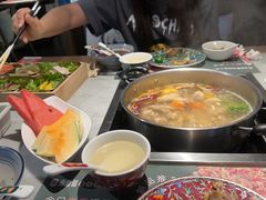 -尚尚仙·酸汤猪手·猪肚鸡火锅(华联万柳购物中心店)