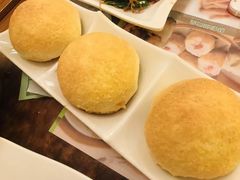 酥皮焗叉烧包-添好运点心专门店(深水埗店)