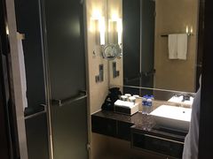 -广州天河希尔顿酒店