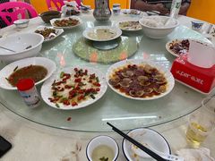 -湘里湘亲饭店(闸坡店)