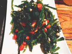 -海拉尔碳烤羊腿烤鸽子(吕营店)