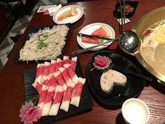 -重庆爽翻天老火锅(临平万达广场店)