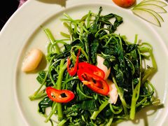 -Lam Vien Restaurant