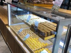 面包甜点陈列柜-彭记优口(胜利路店)