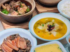 -老乡鸡(上海白玉兰广场店)