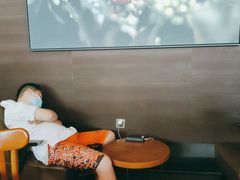 -星巴克(西藏路店)