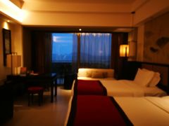 -三亚湾海居铂尔曼度假酒店