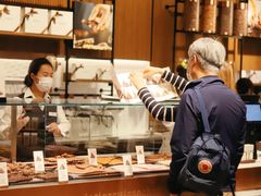 -Laderach 莱德拉(上海环贸iapm店)