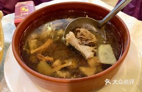 Five-fingered Mulberry Pig Bone Soup