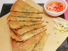 鲜虾韭菜饼-悦得闲广式茶楼点心(石厦时代广场店)