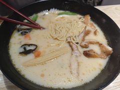 -滋味满屋美食坊(上海街店)