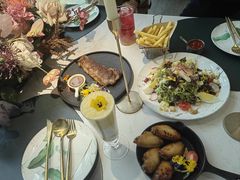 -ins森林童话餐厅coffee&bistro