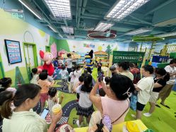 -莫莉幻想儿童乐园(深圳南山欢乐颂店)