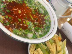 -伊京轩兰州牛肉面(闹市口店)