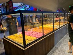 面包甜点陈列柜-LELECHA乐乐茶(上海五角场万达广场店)