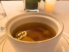 松茸炖土鸡汤-火璽·園