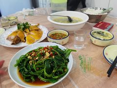 剁椒藤菜-洪霞餐馆