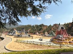 -彩色沙林风景区