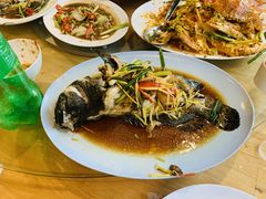 -拉威海鲜市场