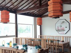 -荷塘秋月·本帮江浙菜(国权路店)