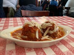 -Lombardi's Pizza