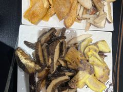 -野菌皇海景野生菌火锅(滨海大道店)