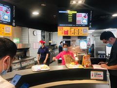 -麦当劳(新达汇三林店)