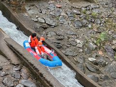 -安吉龙王山峡谷漂流