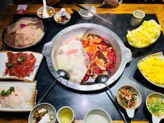 -大龙燚火锅(五一广场店)