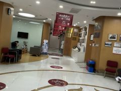 -雅悦齿科(顾村公园店)
