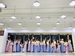 -深舞形体民族舞蹈工作室