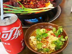 -黄潇洒老火锅(九眼桥宏济巷店)