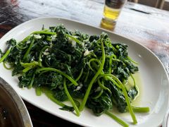 -鲤鱼塘农家山庄