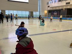 -冰纷万象滑冰场(二七万象城店)