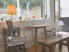 -彳亍咖啡·这里(水湾路店)