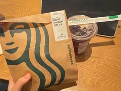 -星巴克(西安李家村万达店)