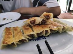 -锅贴王海鲜小馆