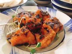 -Cuc Gach Quan Restaurant