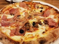 -城市大道红炉披萨烘焙坊