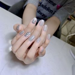 -H12 STAR日式美甲美睫专门店