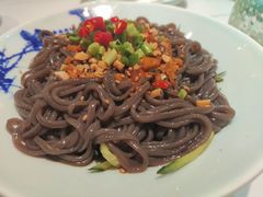 酸辣蕨根粉-川人百味·水煮活鱼(赛罕万达店)