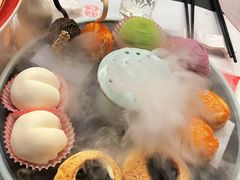 四喜点心拼盘-馋遇江南·精致湖景雅宴(东方之门店)