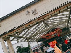 -平望服务区·停车场