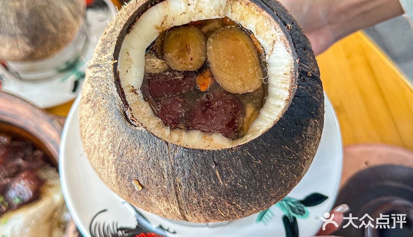 中山！柴火煲仔饭🍚排队吃…烟火气十足