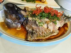 -三亚火车头万人海鲜广场