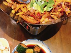 -富正毅三下锅·湘西韵味(天门山索道店)