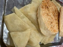 油饼半张-教师之家赵家羊汤馆(东青龙街店)